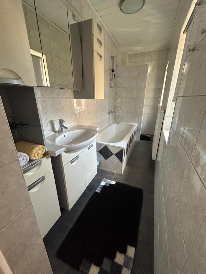 Grosse Ferienwohnung クラーゲンフルト エクステリア 写真