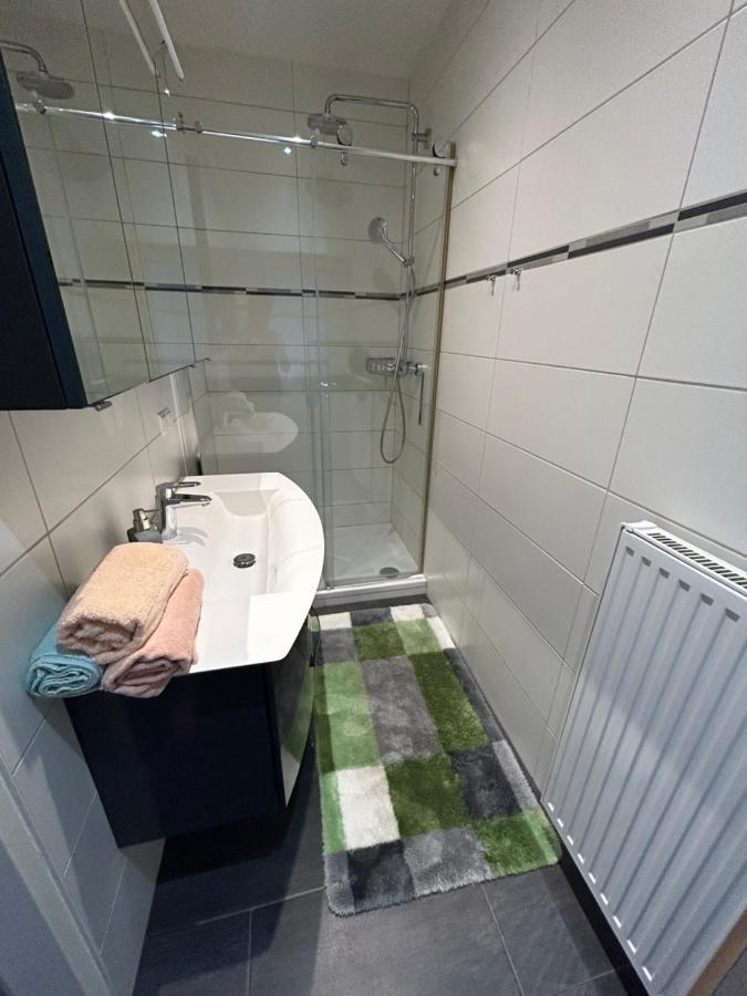Grosse Ferienwohnung クラーゲンフルト エクステリア 写真