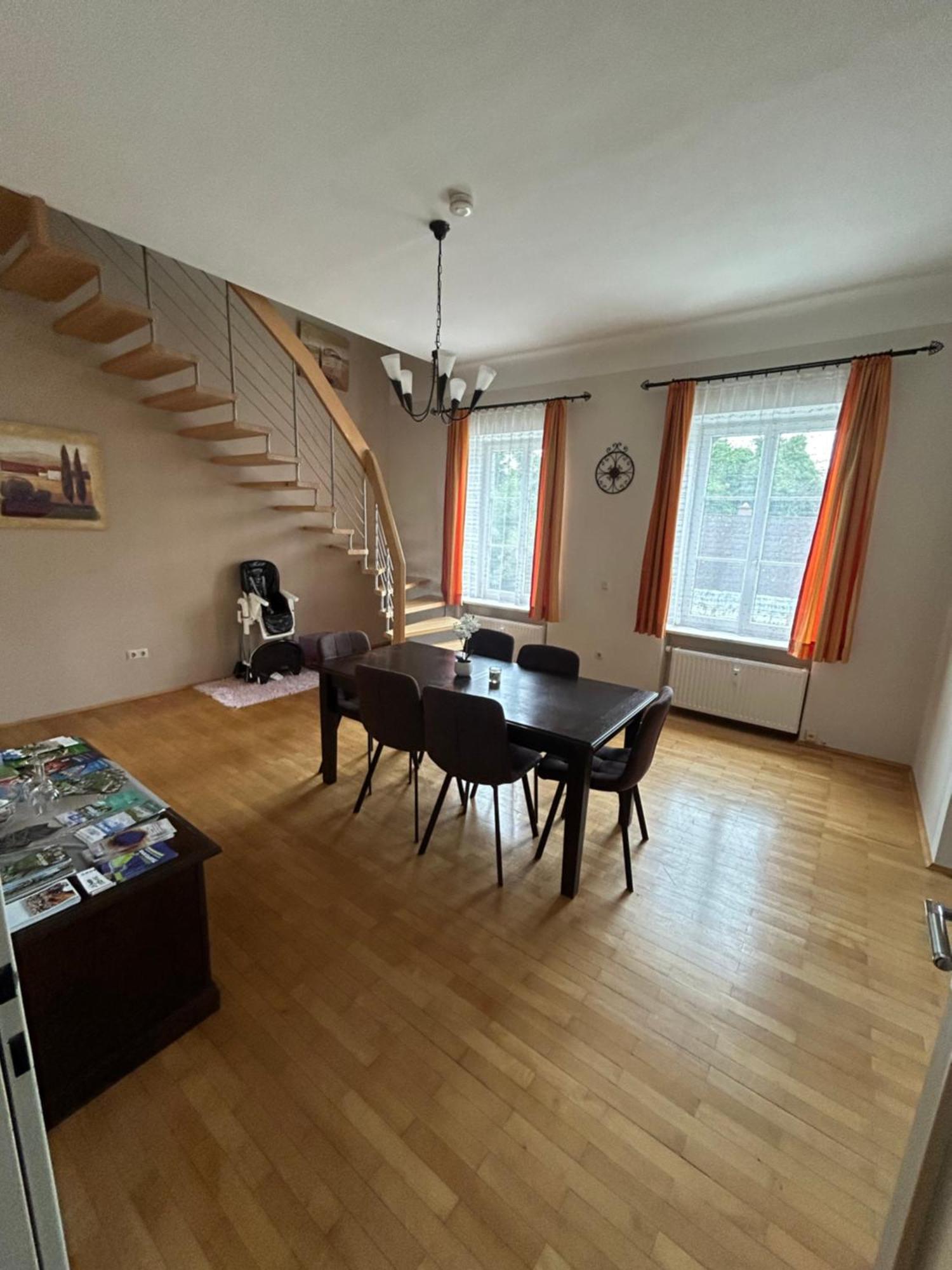 Grosse Ferienwohnung クラーゲンフルト エクステリア 写真
